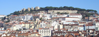 Blick über die Baixa auf die Burg